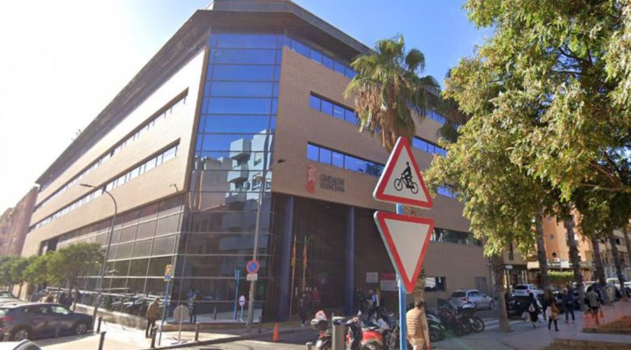 El Juzgado Mercantil de Alicante perdona una deuda de 67.898 euros a un vecino de La Nucia cuya insolvencia originó con una empresa que su padrastro puso a su nombre y las consecuencias de una grave lesión trabajando en el campo